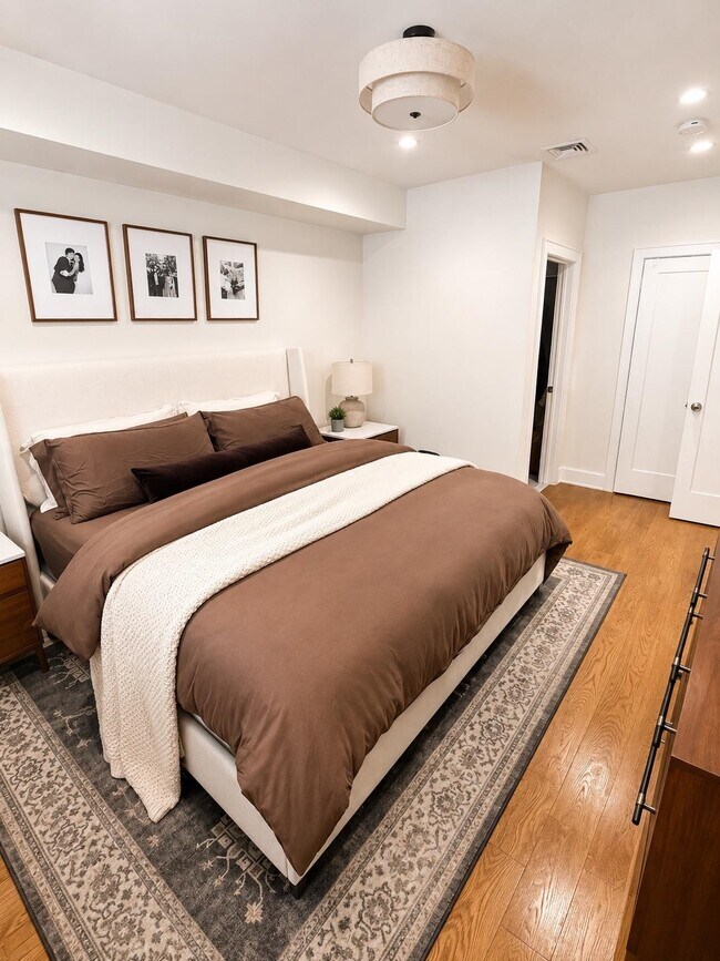 Building Photo - 226 Park Ave