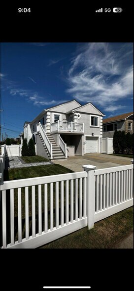 Primary Photo - 505 E Broadway