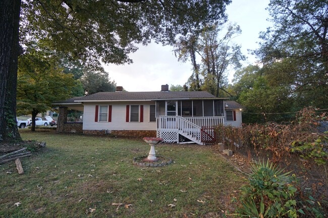 Building Photo - 1194 Birmingham St