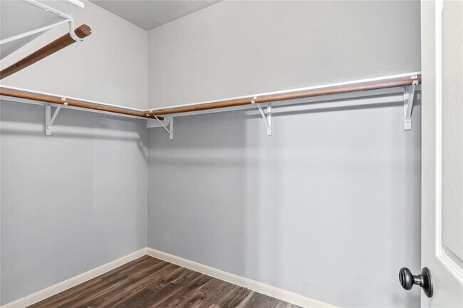 Building Photo - 16535 Cypress Bridge Dr