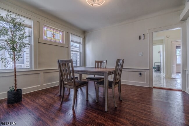 Building Photo - 172 Goldsmith Ave