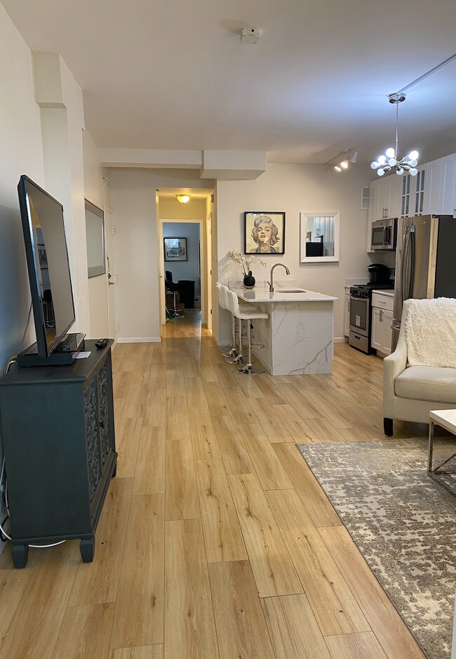 Building Photo - 2201 L St NW