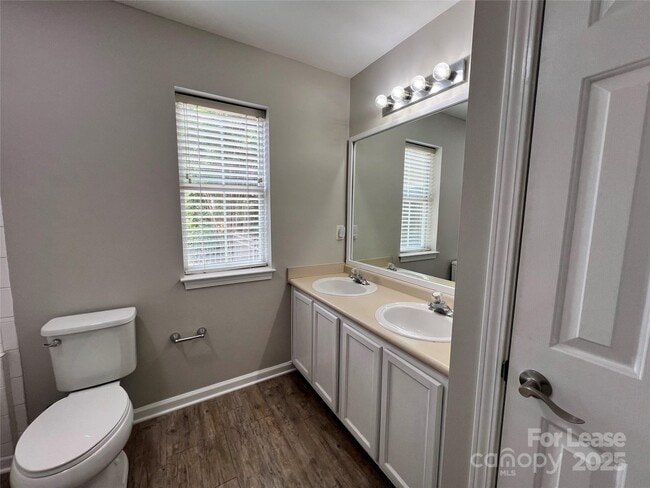 Building Photo - 209 Indian Paint Brush Dr
