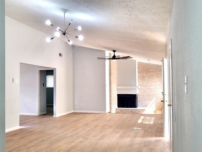 Building Photo - 11622 Old Telegraph Rd