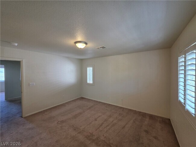 Building Photo - 10021 Via Toro Ave