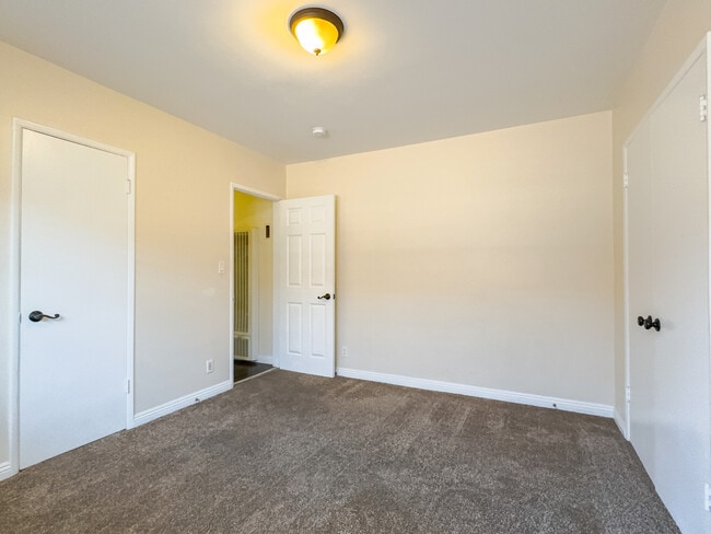 Building Photo - 12063 Lamanda St