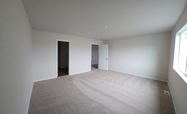 Building Photo - Brand-New 3-Bedroom Townhouse in Hayden Ca...