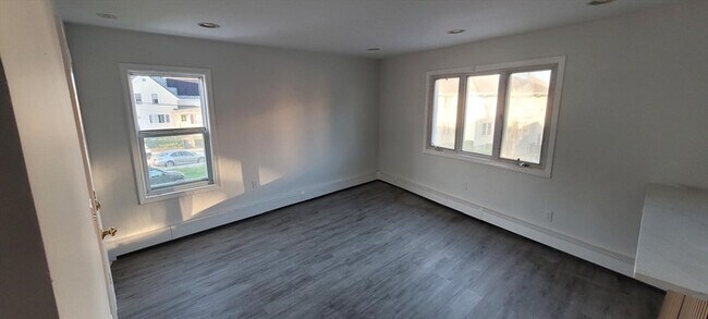 Building Photo - 1179 S Main St