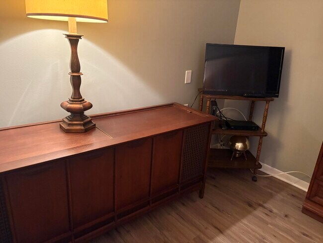 Building Photo - 2606 Nassau Bend