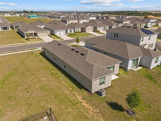 Building Photo - 4560 Ranunculus St