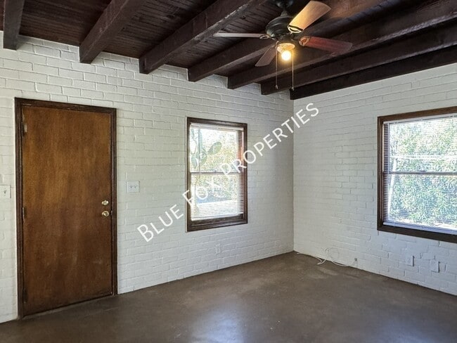 Building Photo - 1211 N Jones Blvd