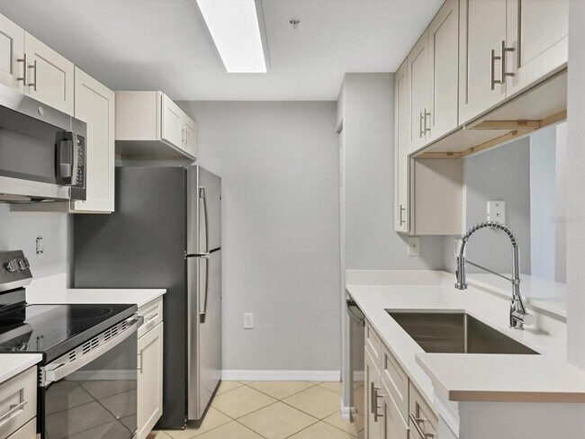 Building Photo - 5551 Bentgrass Dr
