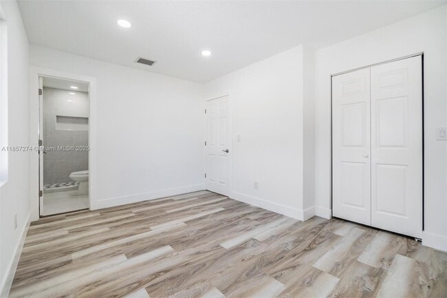 Building Photo - 8705 Tahiti Ln