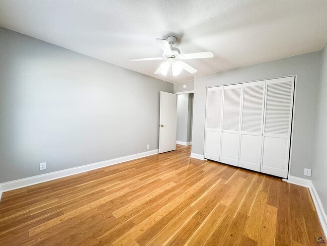 Building Photo - 1205 Morningside Dr