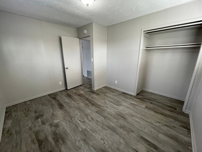 Building Photo - 3905 Burdette St