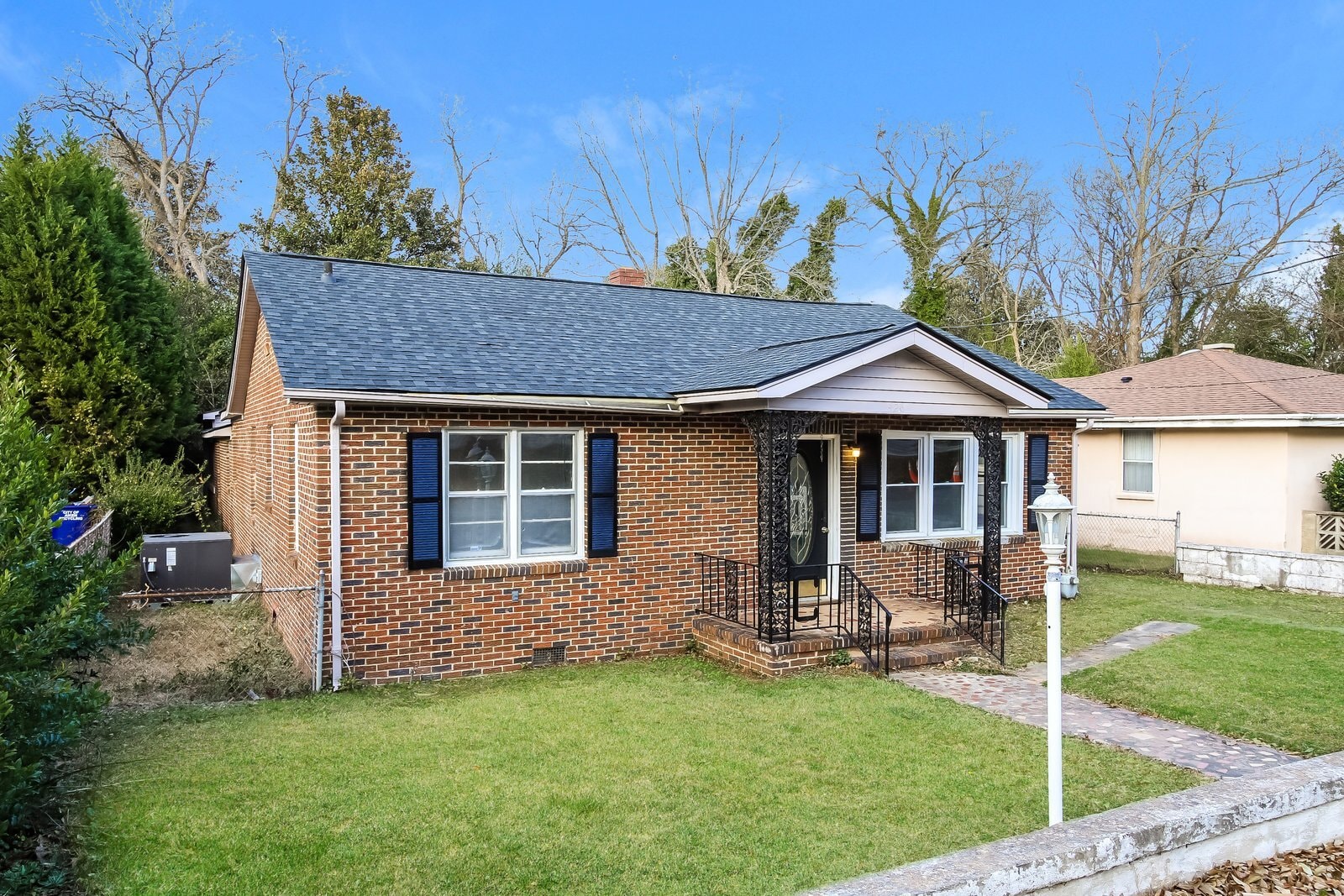 Building Photo - 426 Hampton Ave NW