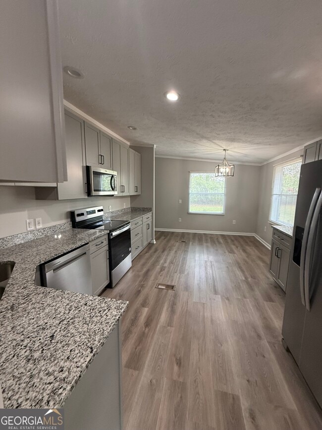 Building Photo - 1160 Happy Hollow Rd