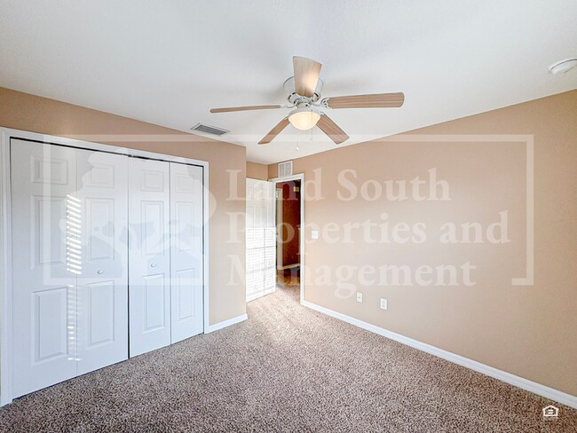 Building Photo - 5432 River Rock Rd