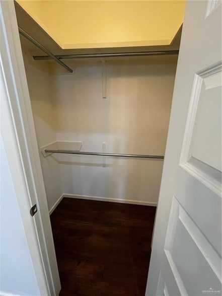 Building Photo - 1316 E Daffodil Ave