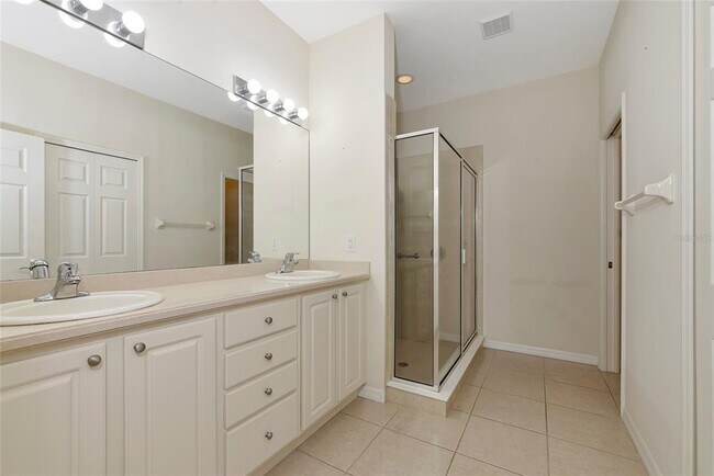 Building Photo - 11415 52nd Ct E