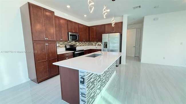 Building Photo - 1040 Rio Ct