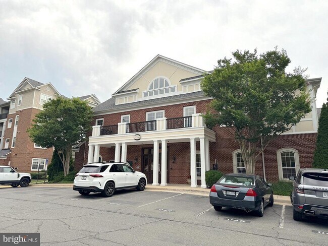 Building Photo - 12921 Centre Park Cir