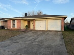 Building Photo - 12719 Panay Dr