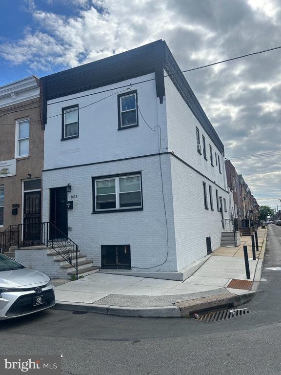Building Photo - 1813 S 23rd St