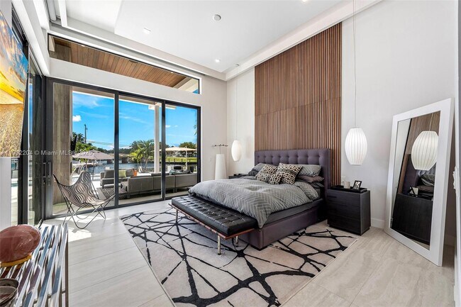 Building Photo - 3701 NE 26th Ave