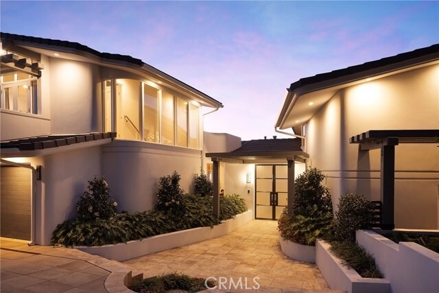 Building Photo - 52 N Portola