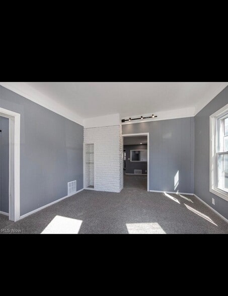 Building Photo - 7815 Jeffries Ave