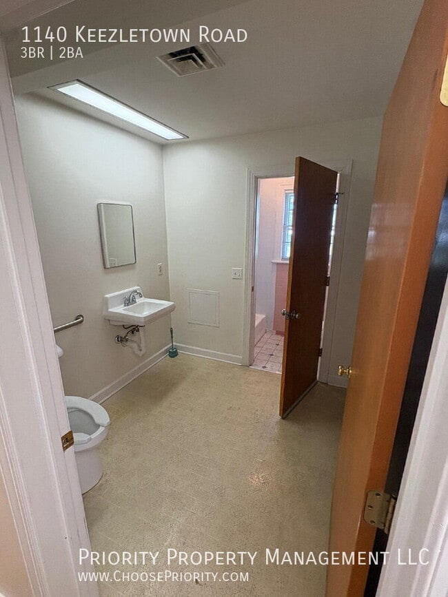 Building Photo - 1140 Keezletown Rd