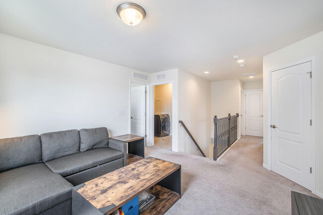 Building Photo - 2899 Dillon Dr