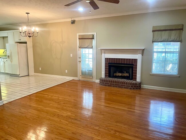 Building Photo - 3/2 Available for Rent in Ridgeland! 11 Mi...