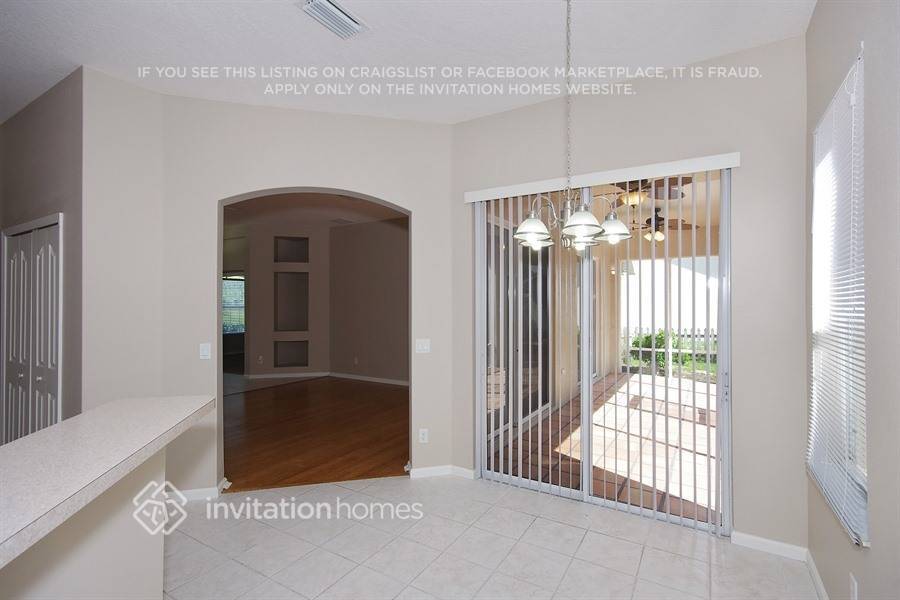 Building Photo - 2089 SW Idaho Ln