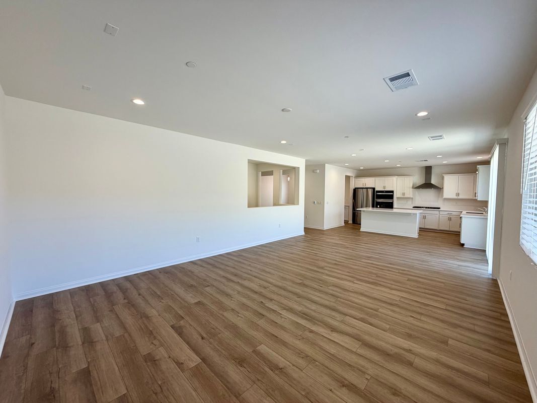 Building Photo - 21624 Thomas Ct