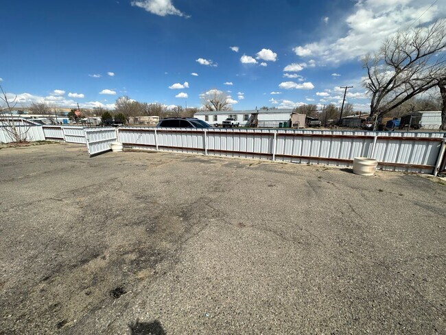 Building Photo - 13A Road 5481