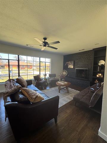 Building Photo - 2622 Wynnewood Dr