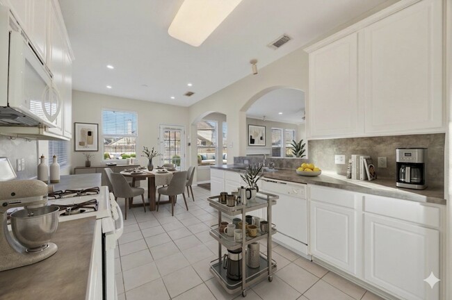 Building Photo - 5603 Lowellberg Ln