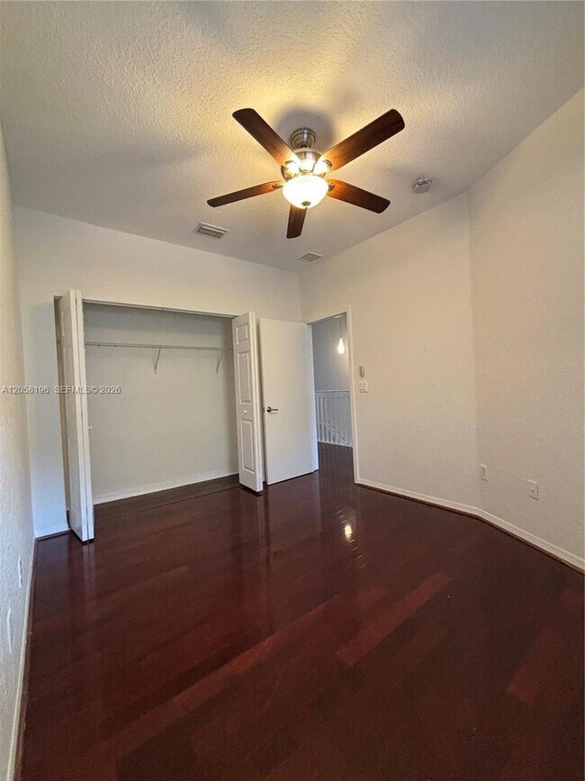Building Photo - 4931 N Harbor Isles Dr