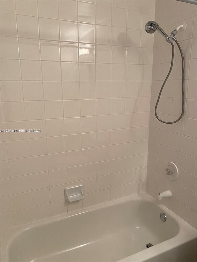 Building Photo - 15627 SW 16th Ct