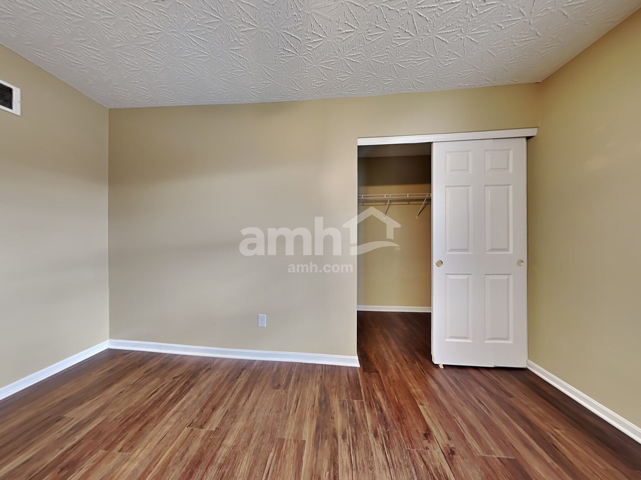 Building Photo - 8888 Woolstone Ct