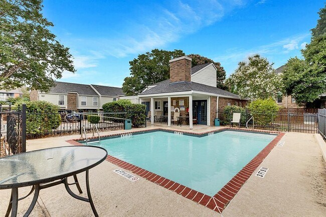 Building Photo - 2018 W Rundberg Ln