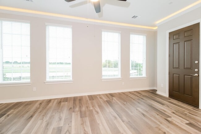 Floorplan - The Residences at Rayzor Ranch