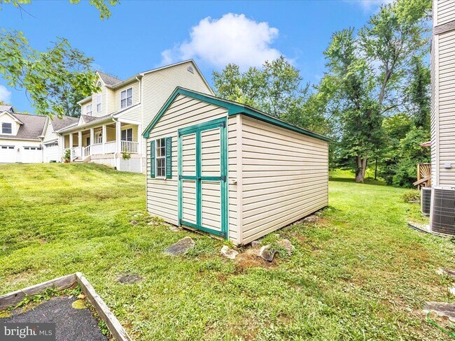 Building Photo - 18818 Liberty Mill Rd