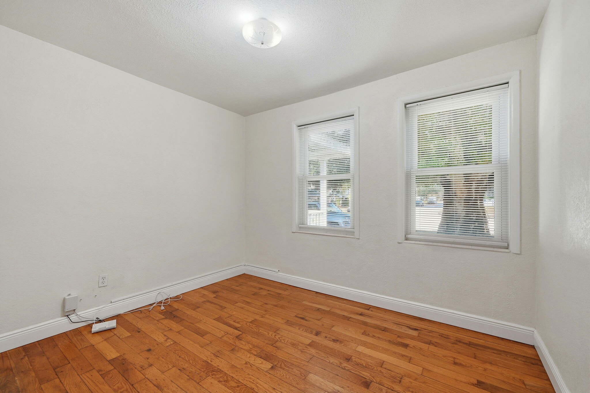 Building Photo - 2701 S Manhattan Ave