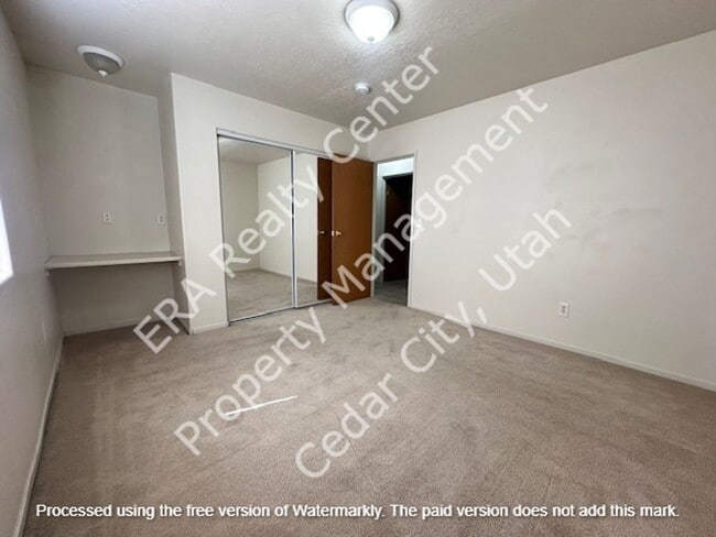 Building Photo - Move-In Discount -- 2 Bedroom - 2 bath Apartment with Garage!