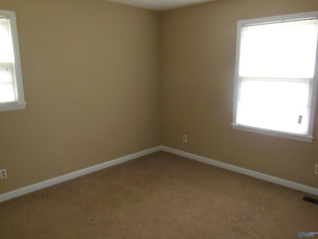 Building Photo - 3814 NW Timwood Dr