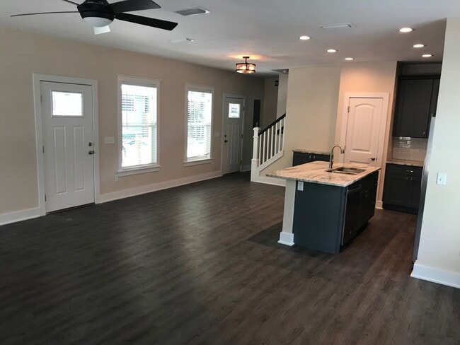 Building Photo - Newly Constructed Luxury 4 Bed / 4 Bath Bungalow Cottage with Extra Room and Bathroom