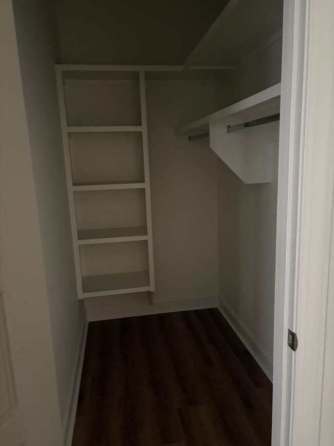 Building Photo - 141 N Buck Run Dr